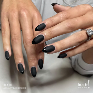 En Vogue Lac It! [I'm A Matte] 100% gel nail polish manicure